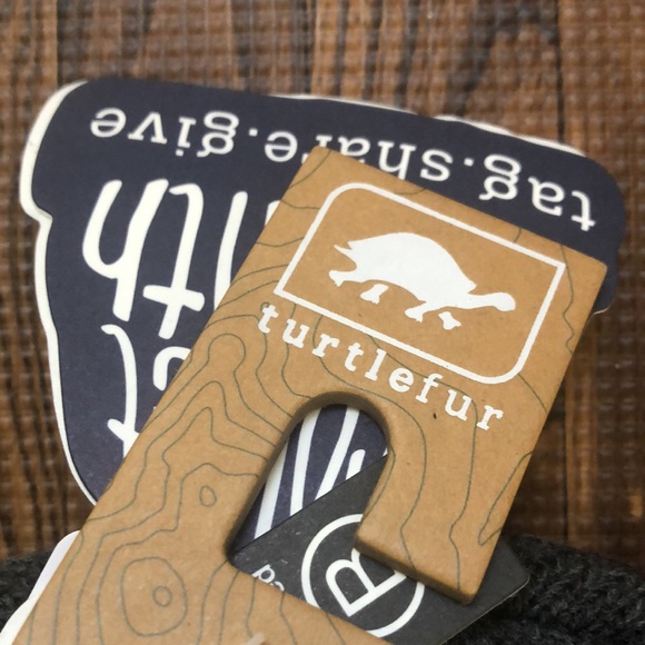 Turtlefur Hat - Picture 3 of 8